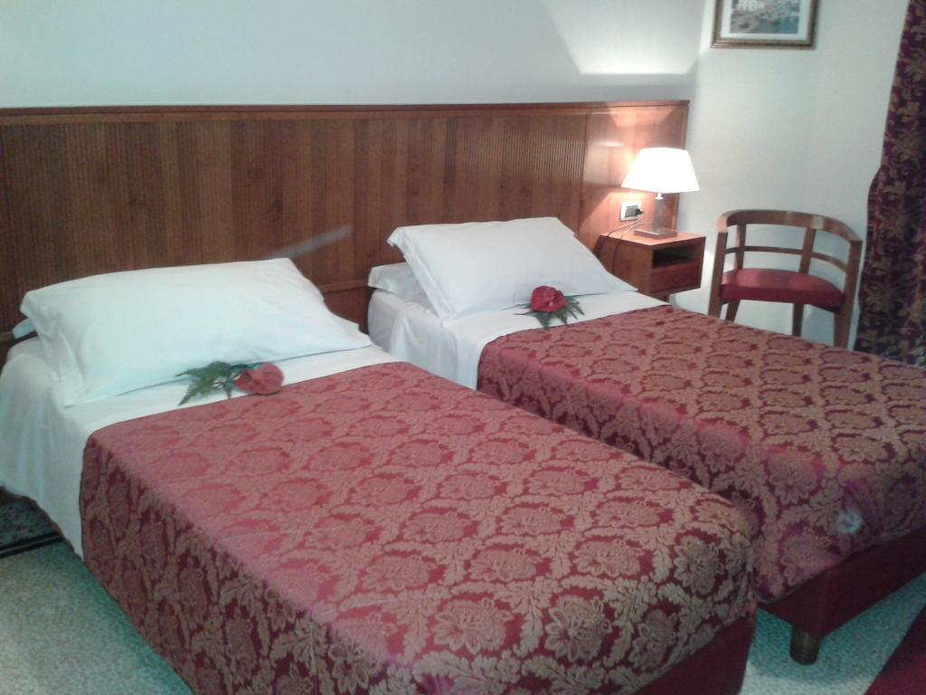 Hotel Nappo San Marzano sul Sarno ภายนอก รูปภาพ