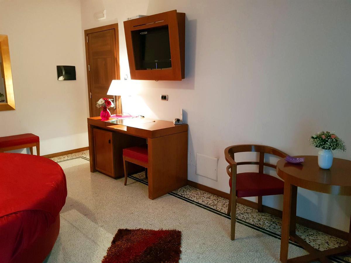 Hotel Nappo San Marzano sul Sarno ภายนอก รูปภาพ